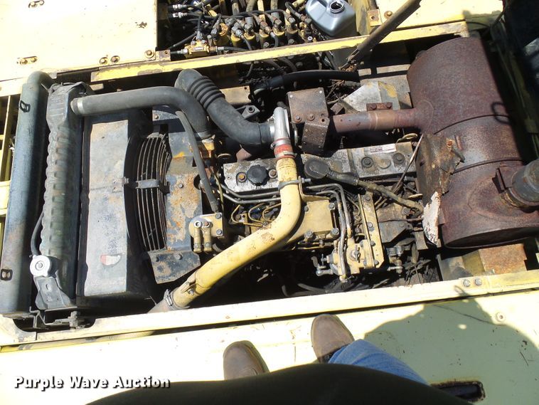 image for item DI0571 1996 Komatsu PC250LC excavator