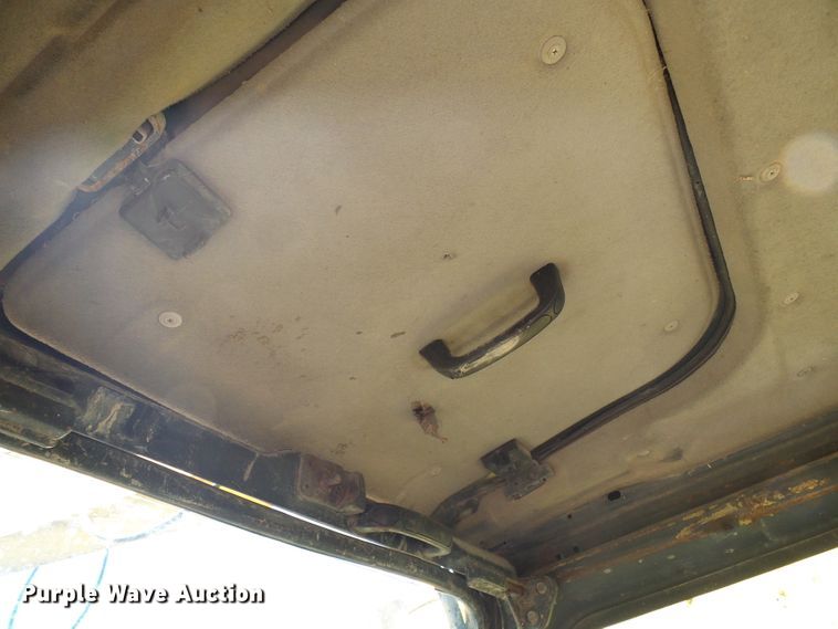 image for item DI0571 1996 Komatsu PC250LC excavator