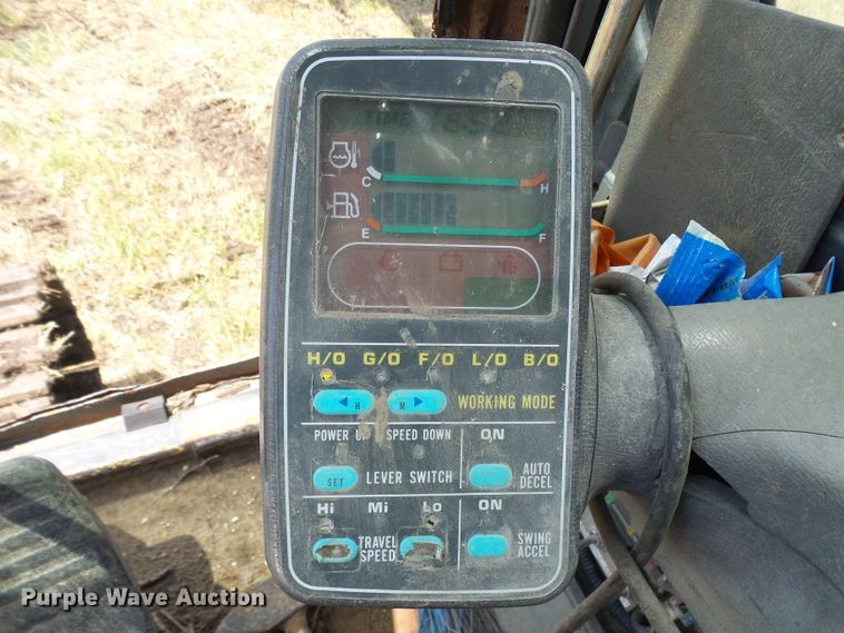 image for item DI0571 1996 Komatsu PC250LC excavator