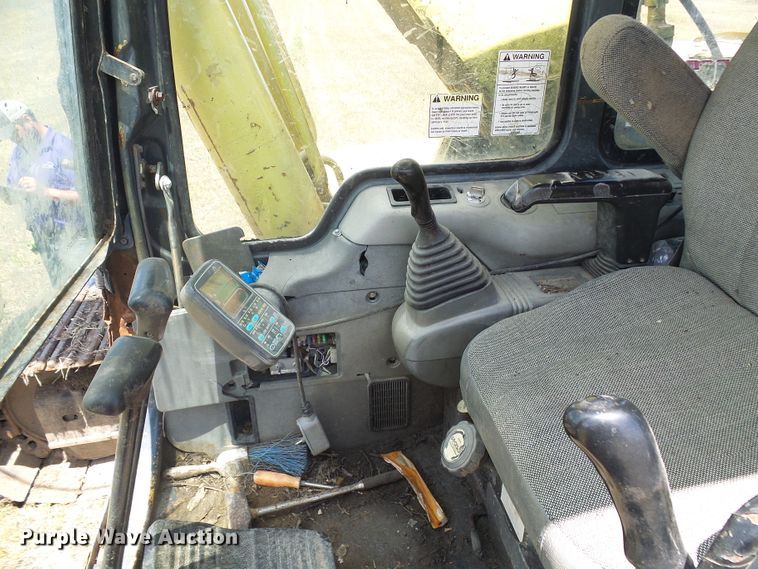 image for item DI0571 1996 Komatsu PC250LC excavator