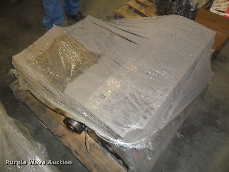 image for item DI9032 Deutz BFM1113 engine