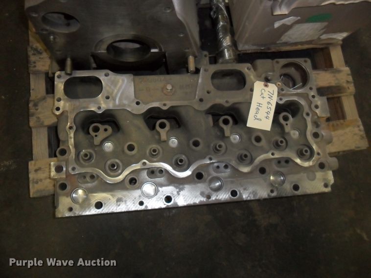 image for item DI9035 Caterpillar 3304 engine parts