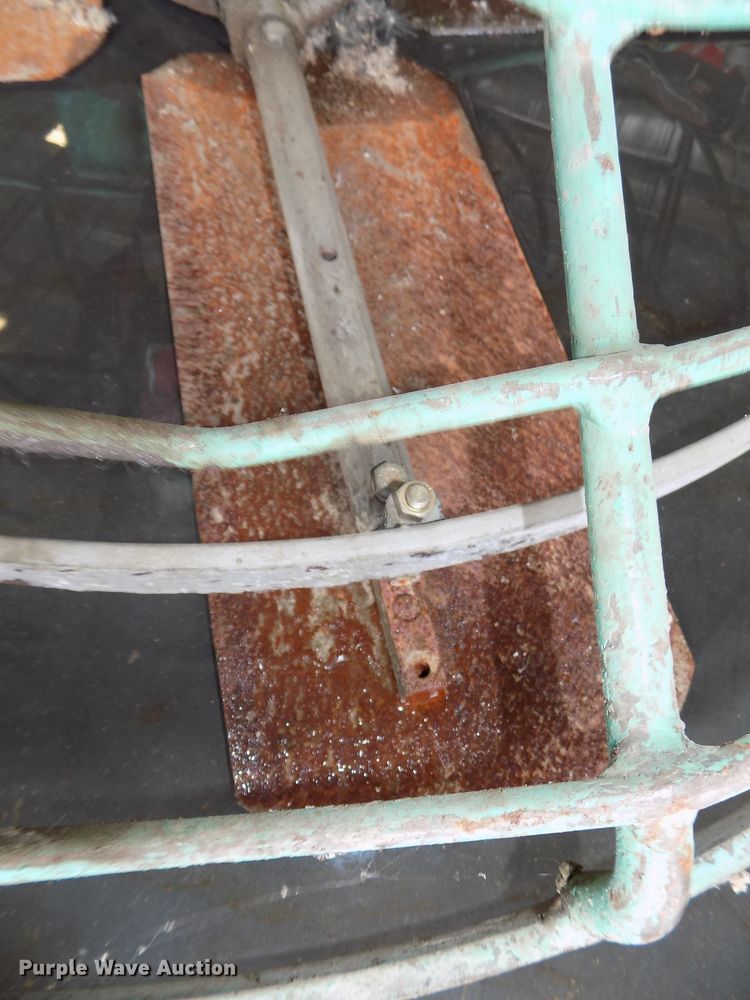 image for item DO9473 (2) Whiteman power trowels