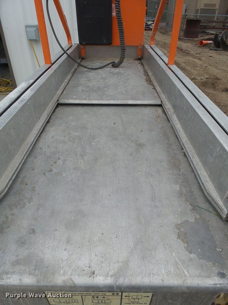 image for item DX9196 2005 JLG 1930ES scissor lift