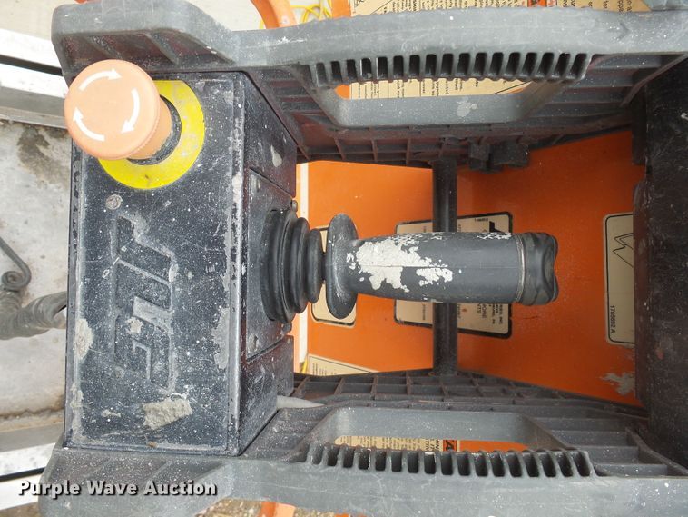 image for item DX9196 2005 JLG 1930ES scissor lift