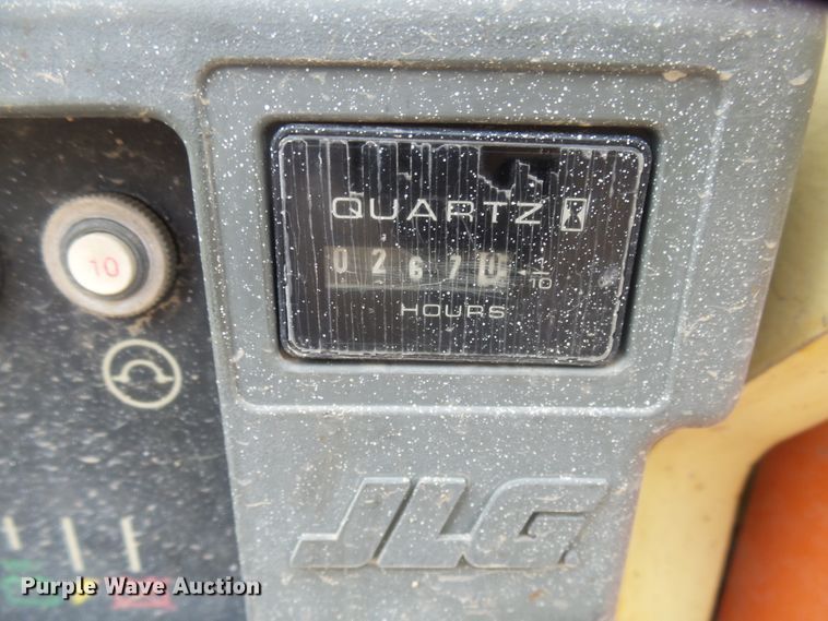 image for item DX9196 2005 JLG 1930ES scissor lift