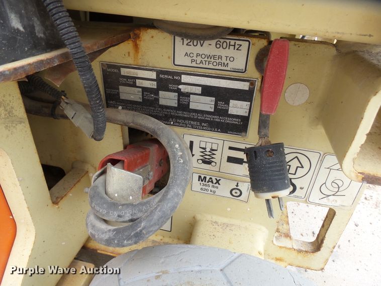 image for item DX9196 2005 JLG 1930ES scissor lift
