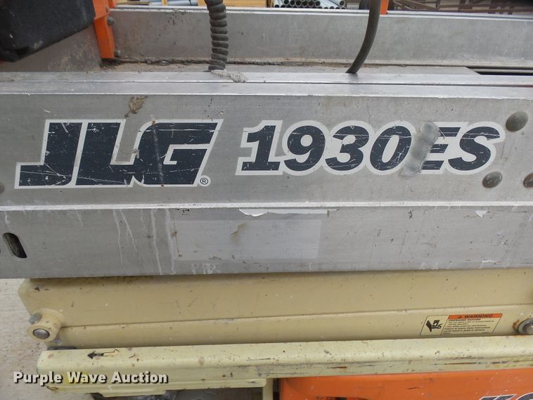 image for item DX9196 2005 JLG 1930ES scissor lift