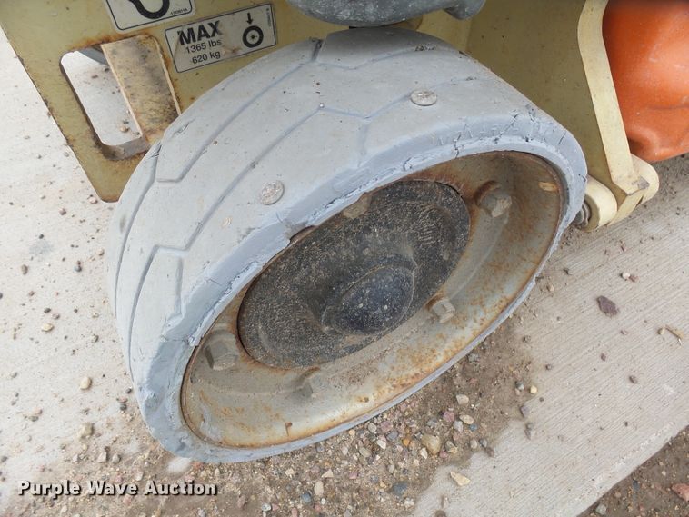 image for item DX9196 2005 JLG 1930ES scissor lift