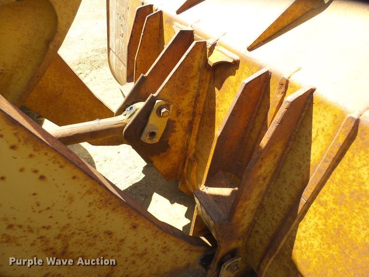 image for item DX9202 1991 Caterpillar 936E wheel loader