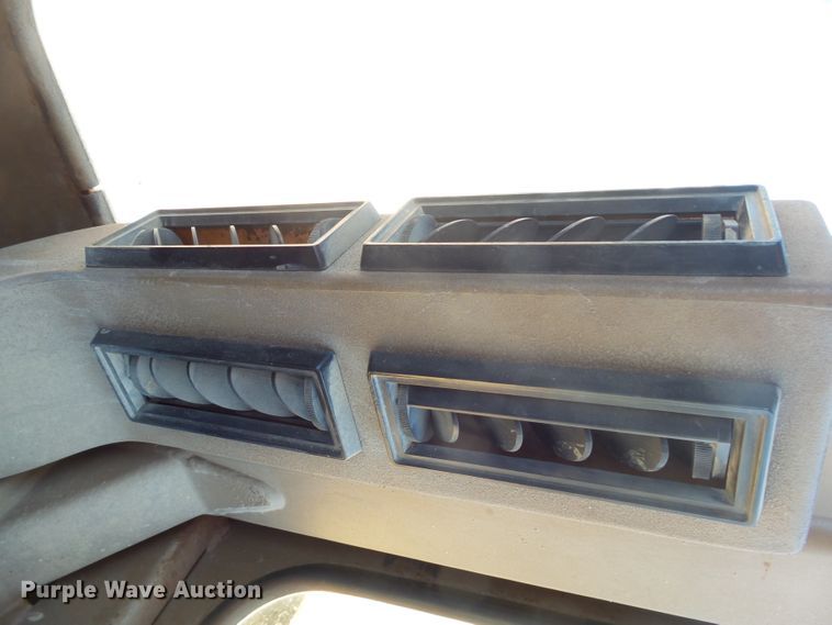 image for item DX9202 1991 Caterpillar 936E wheel loader