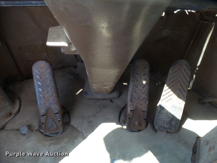 image for item DX9202 1991 Caterpillar 936E wheel loader