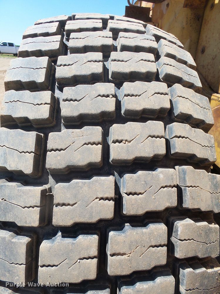 image for item DX9202 1991 Caterpillar 936E wheel loader