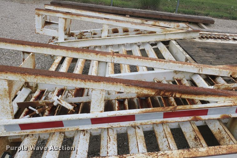 image for item EA9336 1996 Holeden HCZ40KT equipment trailer