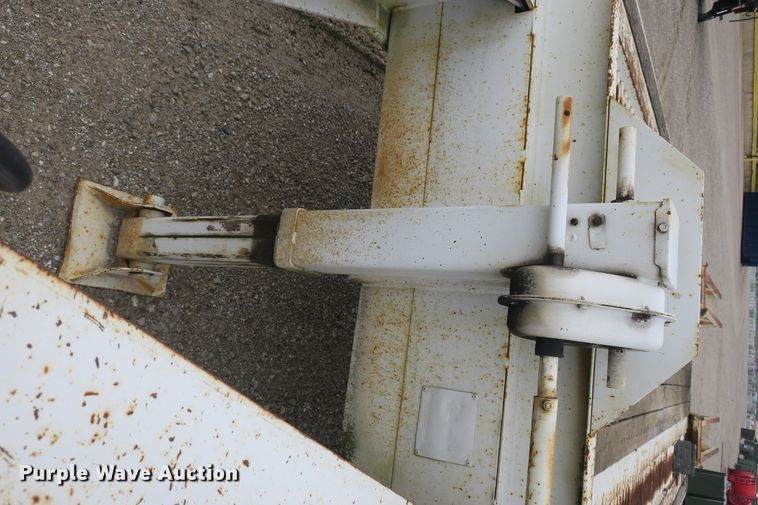 image for item EA9336 1996 Holeden HCZ40KT equipment trailer