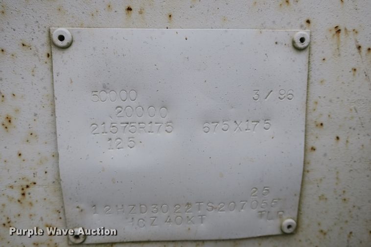 image for item EA9336 1996 Holeden HCZ40KT equipment trailer