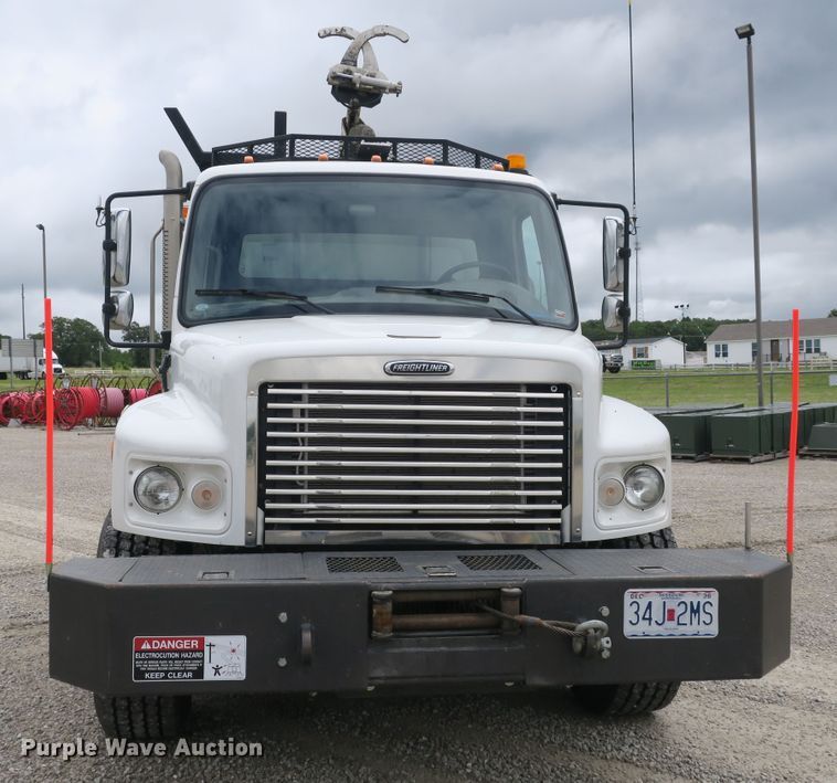 image for item EA9337 2009 Freightliner Business Class M2 pressure digger truck