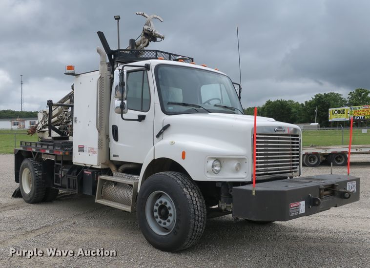 image for item EA9337 2009 Freightliner Business Class M2 pressure digger truck