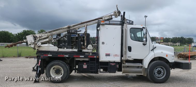 image for item EA9337 2009 Freightliner Business Class M2 pressure digger truck