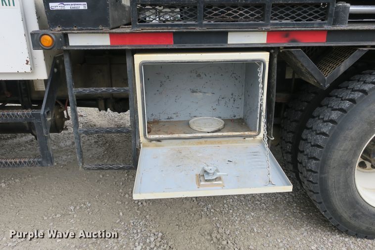 image for item EA9337 2009 Freightliner Business Class M2 pressure digger truck