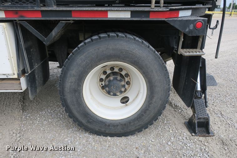 image for item EA9337 2009 Freightliner Business Class M2 pressure digger truck