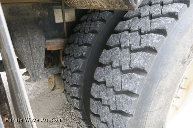 image for item EA9337 2009 Freightliner Business Class M2 pressure digger truck