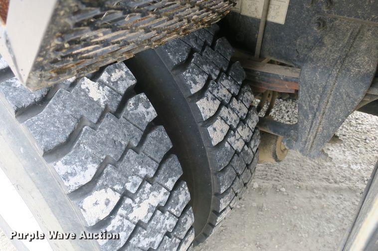 image for item EA9337 2009 Freightliner Business Class M2 pressure digger truck