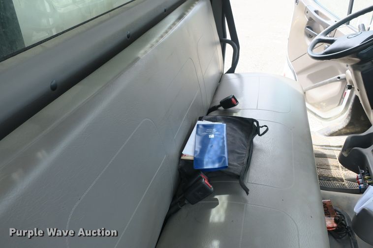 image for item EA9337 2009 Freightliner Business Class M2 pressure digger truck