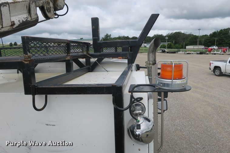 image for item EA9337 2009 Freightliner Business Class M2 pressure digger truck