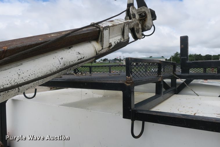 image for item EA9337 2009 Freightliner Business Class M2 pressure digger truck