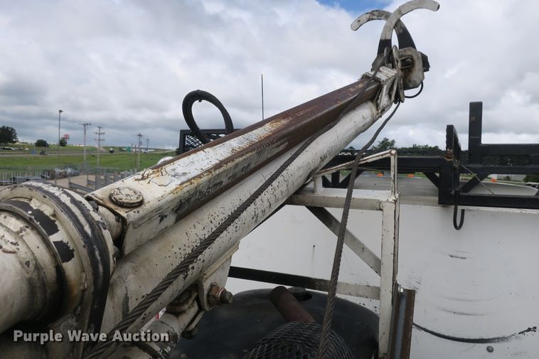 image for item EA9337 2009 Freightliner Business Class M2 pressure digger truck