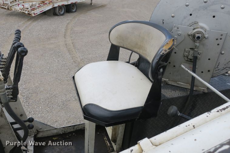 image for item EA9337 2009 Freightliner Business Class M2 pressure digger truck