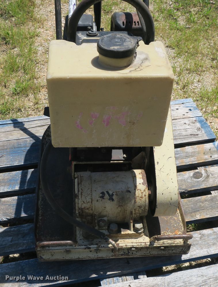 image for item EA9360 Ingersoll Rand BX-8WH plate compactor