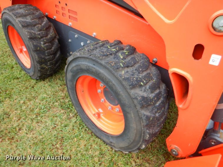 image for item ED9484 Kubota SSV65 skid steer