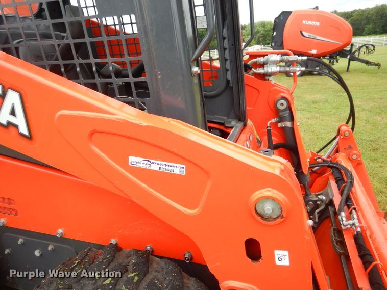 image for item ED9484 Kubota SSV65 skid steer
