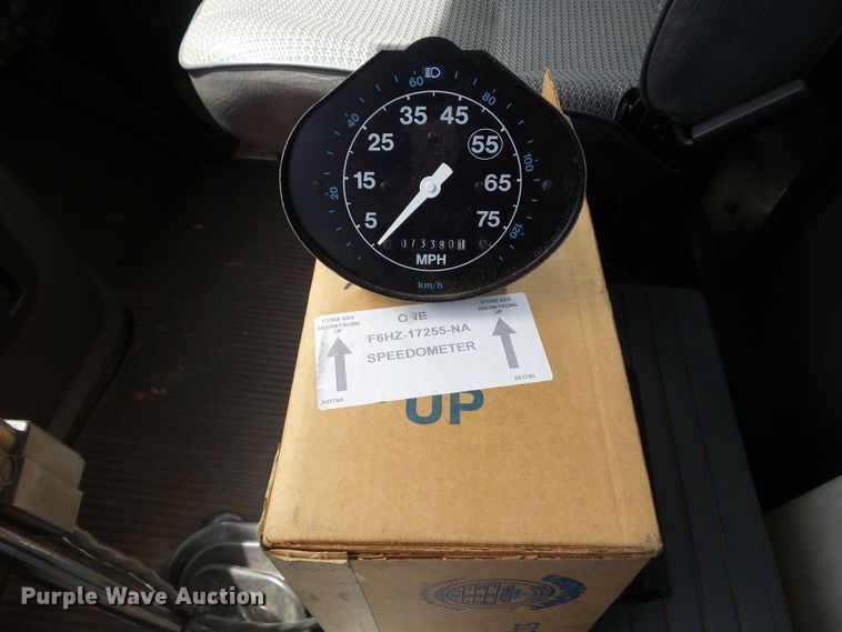 image for item EM9778 1989 Ford L8000 rollback truck