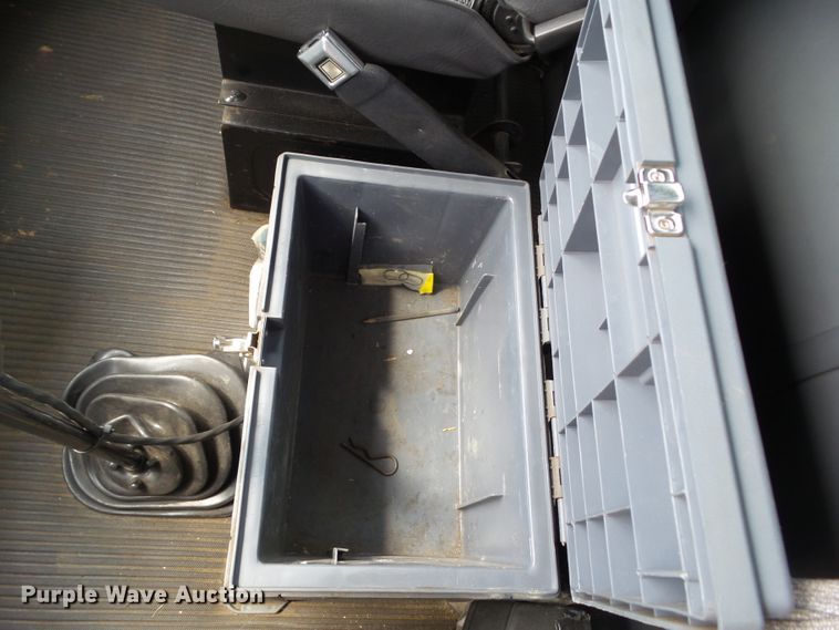 image for item EM9778 1989 Ford L8000 rollback truck