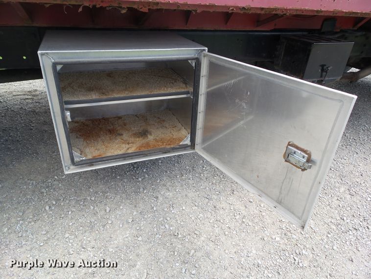 image for item EM9778 1989 Ford L8000 rollback truck