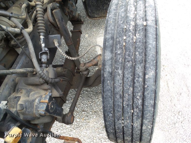 image for item EM9778 1989 Ford L8000 rollback truck