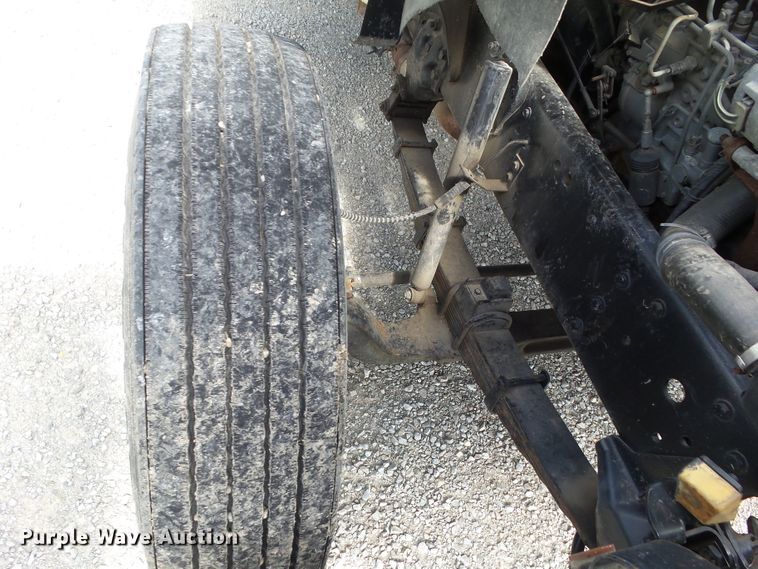 image for item EM9778 1989 Ford L8000 rollback truck