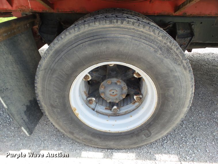 image for item EM9778 1989 Ford L8000 rollback truck