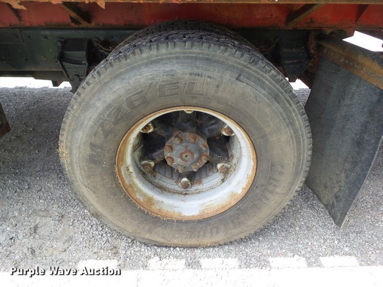 image for item EM9778 1989 Ford L8000 rollback truck