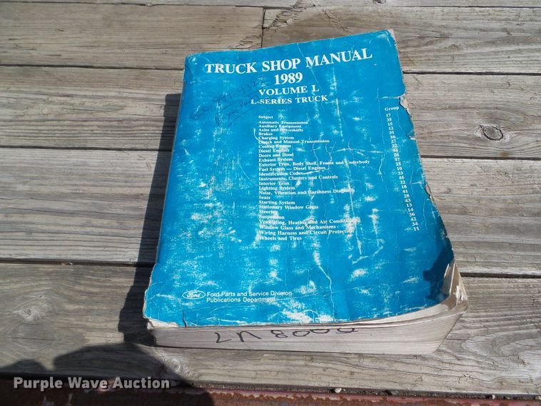 image for item EM9778 1989 Ford L8000 rollback truck