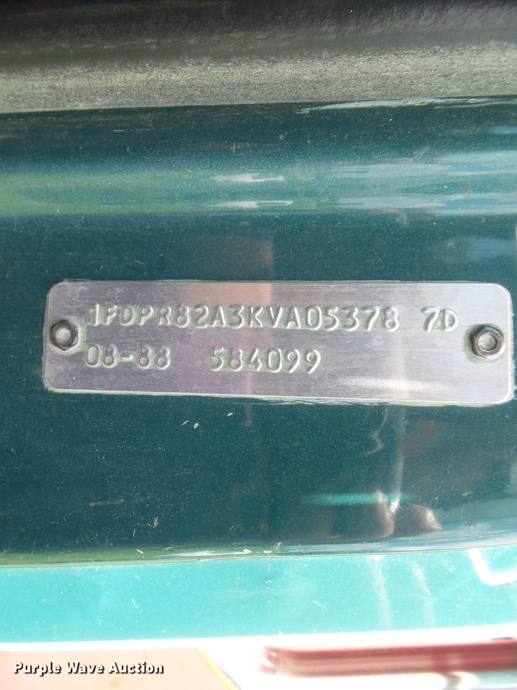 image for item EM9778 1989 Ford L8000 rollback truck