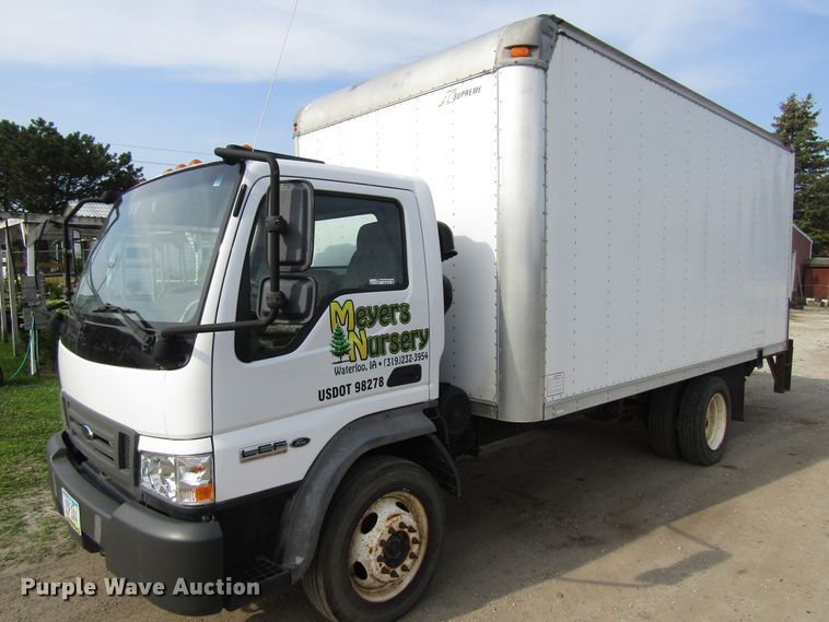 image for item EU9749 2006 Ford LCF450 box truck