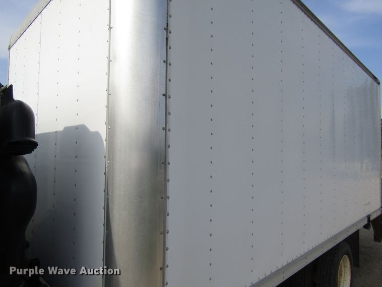 image for item EU9749 2006 Ford LCF450 box truck