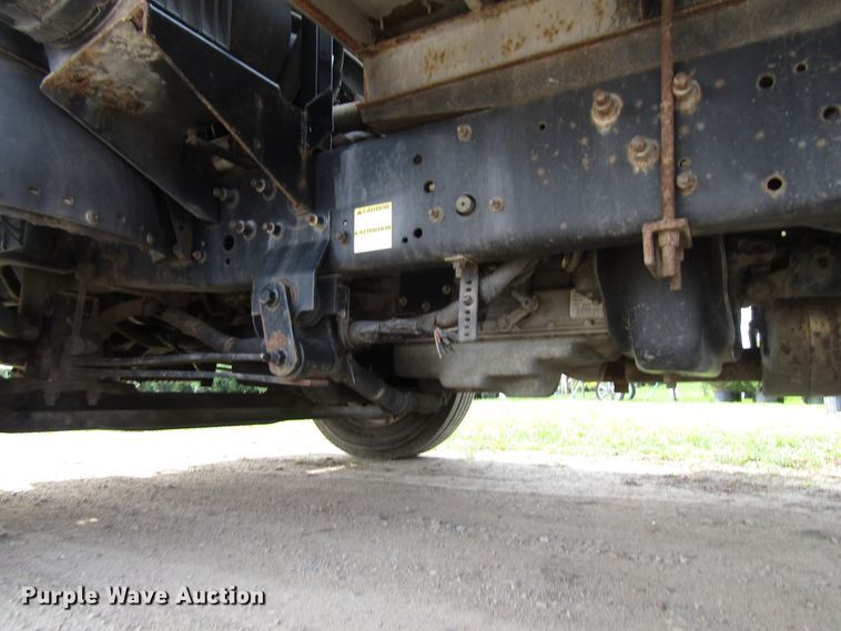 image for item EU9749 2006 Ford LCF450 box truck