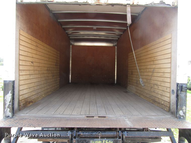 image for item EU9749 2006 Ford LCF450 box truck