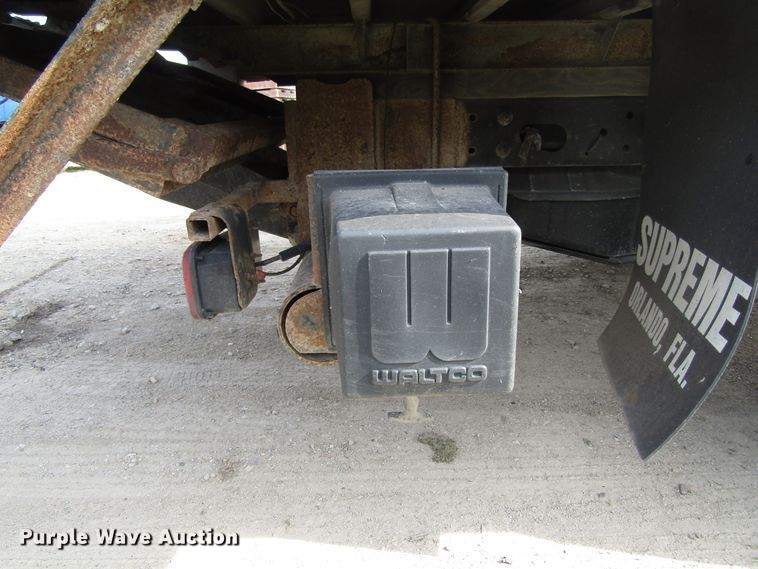 image for item EU9749 2006 Ford LCF450 box truck