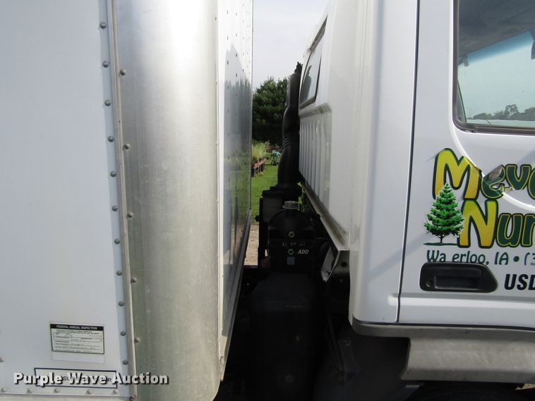 image for item EU9749 2006 Ford LCF450 box truck